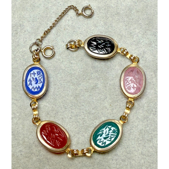 Vintage 7.25" Egyptian Revival Scarab Beetle Bracelet Semi Precious Gold Tone - Picture 2 of 5